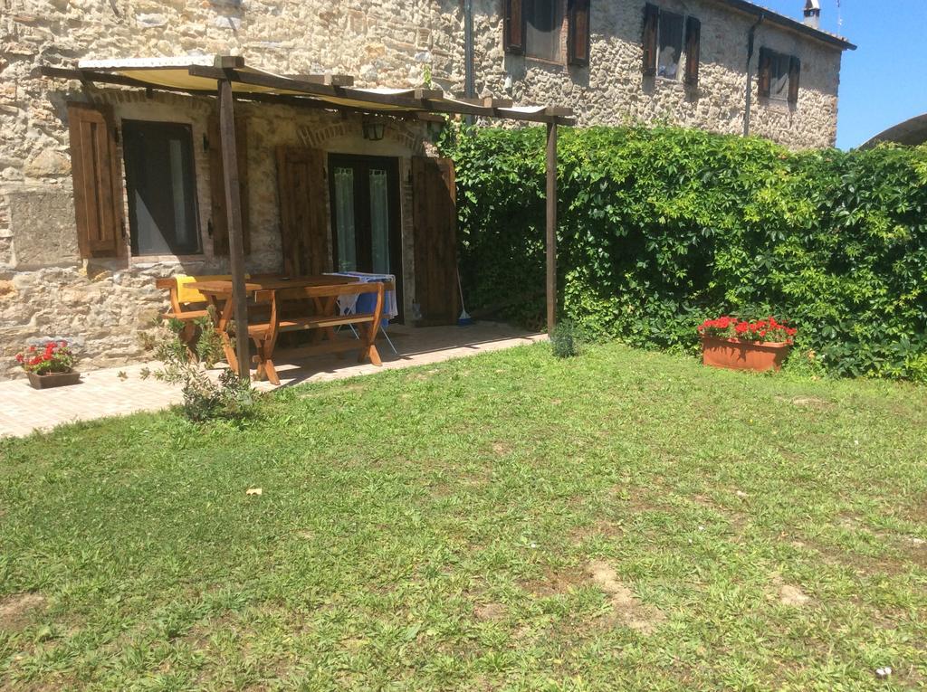 Podere Girasoli ピオンビーノ エクステリア 写真